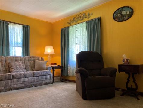 2833 Daleford Avenue NE Canton OH 44705