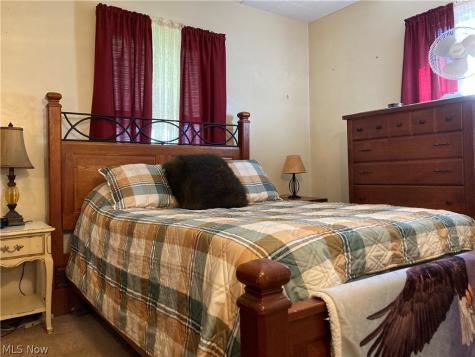 2833 Daleford Avenue NE Canton OH 44705