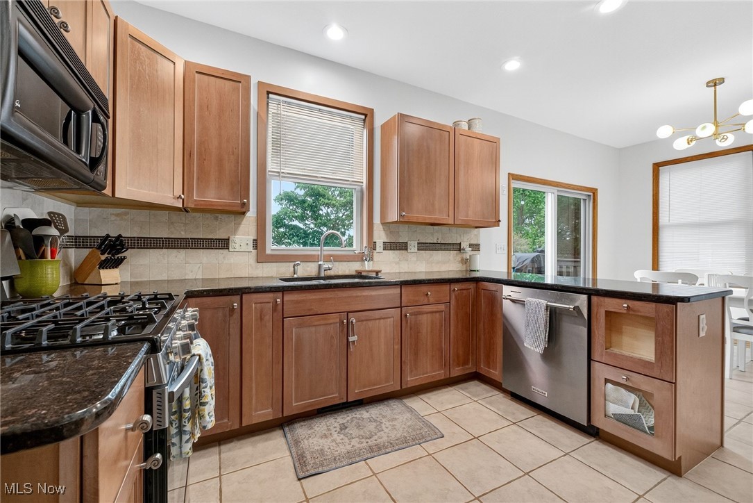 35748 Mills Road Avon OH 44011