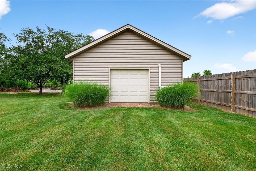 35748 Mills Road Avon OH 44011