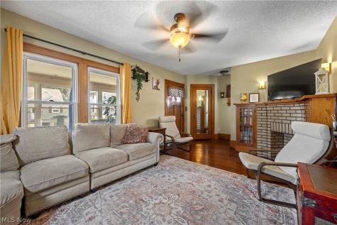 173 25th Street NW Barberton OH 44203