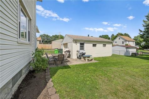 173 25th Street NW Barberton OH 44203