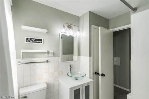 395 E 324th Street Willowick OH 44095