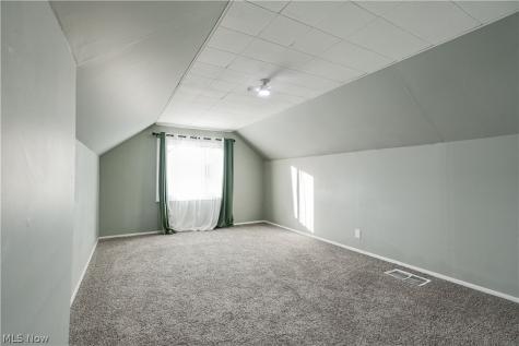 395 E 324th Street Willowick OH 44095