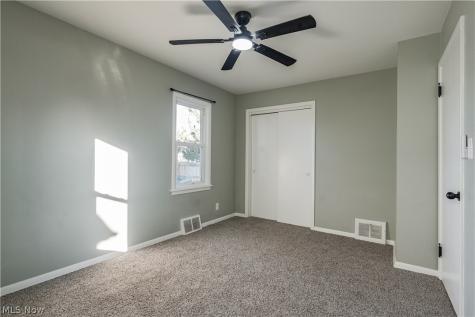 395 E 324th Street Willowick OH 44095
