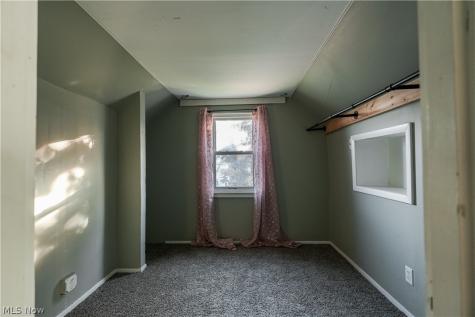 395 E 324th Street Willowick OH 44095