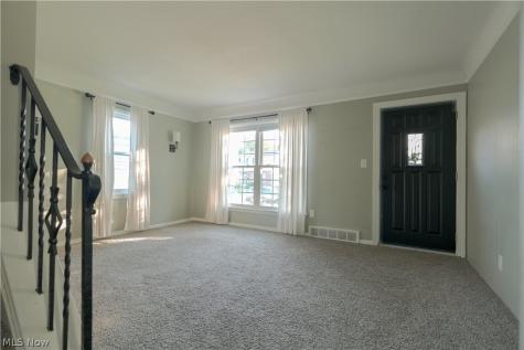 395 E 324th Street Willowick OH 44095