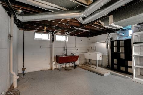 395 E 324th Street Willowick OH 44095