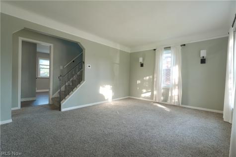 395 E 324th Street Willowick OH 44095