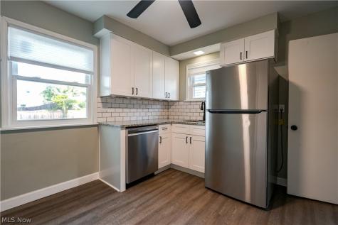 395 E 324th Street Willowick OH 44095
