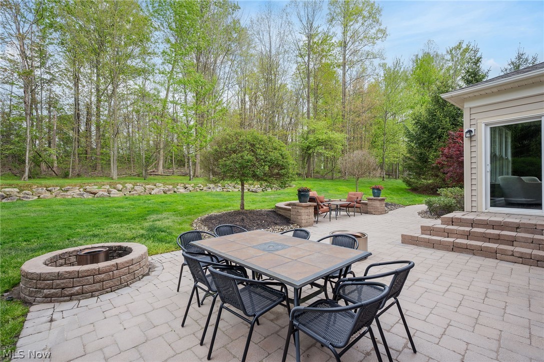 7695 Cottonwood Trail Chagrin Falls OH 44023