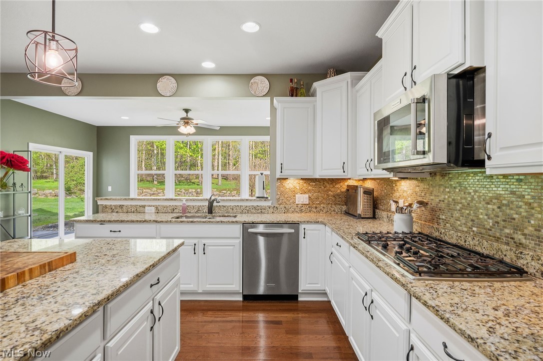 7695 Cottonwood Trail Chagrin Falls OH 44023