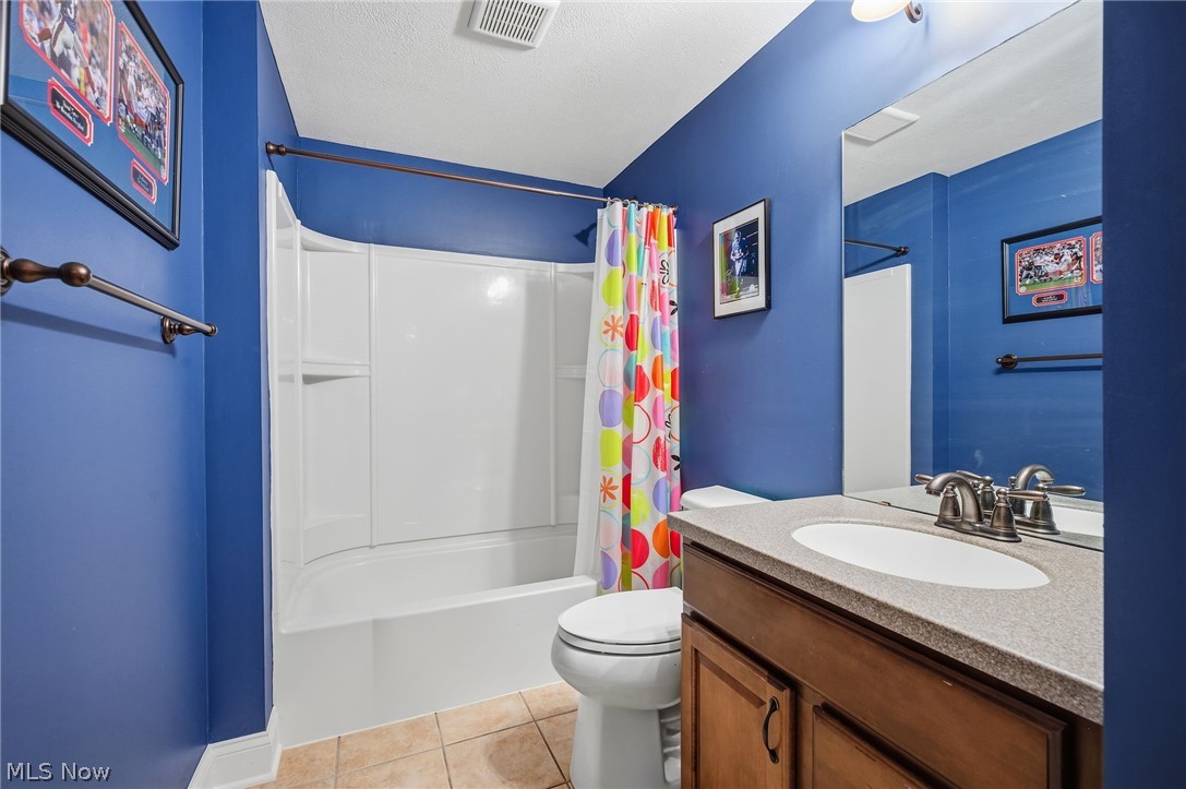 7695 Cottonwood Trail Chagrin Falls OH 44023
