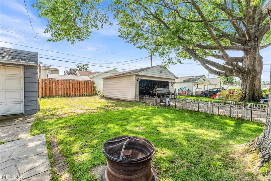 9205 Beech Avenue Brooklyn OH 44144