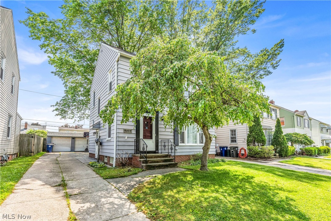 9205 Beech Avenue Brooklyn OH 44144