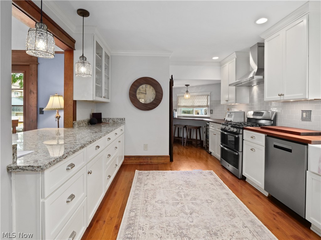 1639 Rosewood Avenue Lakewood OH 44107
