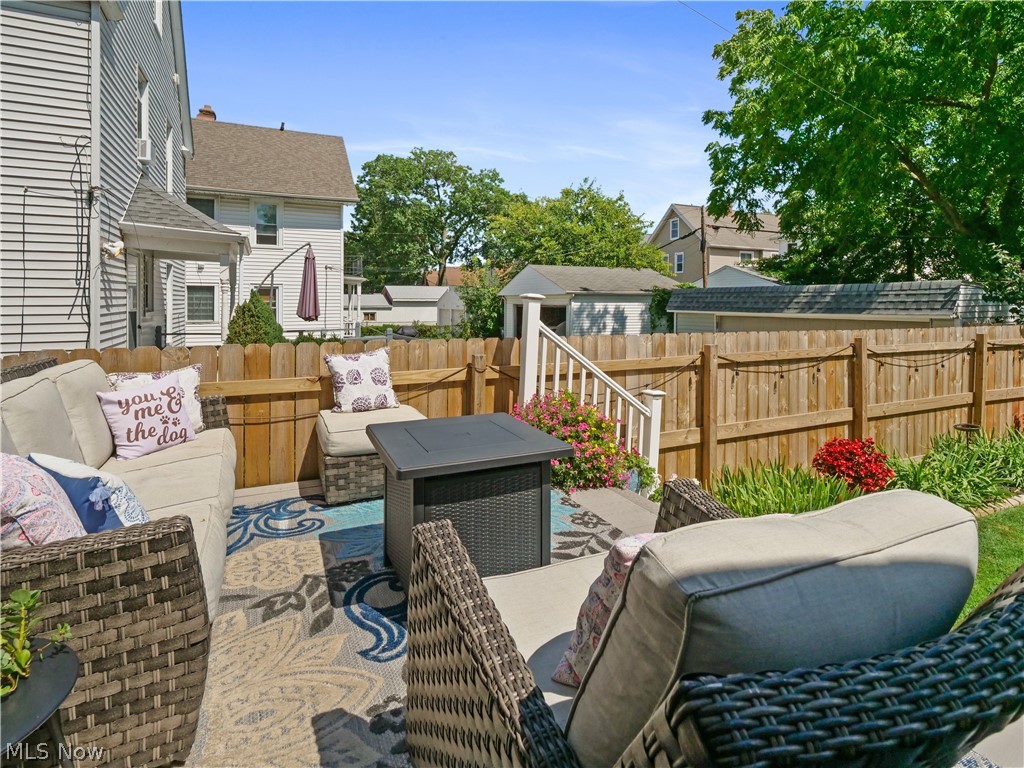 1639 Rosewood Avenue Lakewood OH 44107