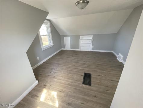 4704 W 150th Street Cleveland OH 44135