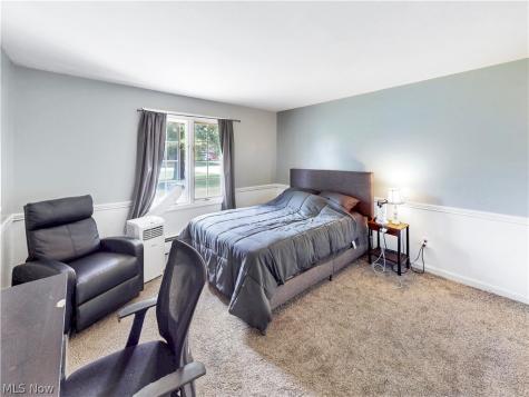 173 Brentview Drive Grafton OH 44044