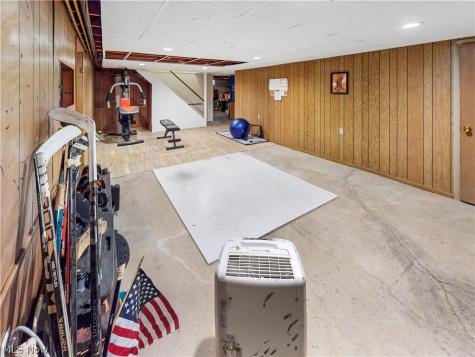 173 Brentview Drive Grafton OH 44044