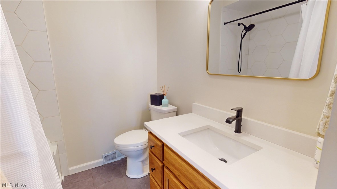 2221 Coventry Drive Parma OH 44134