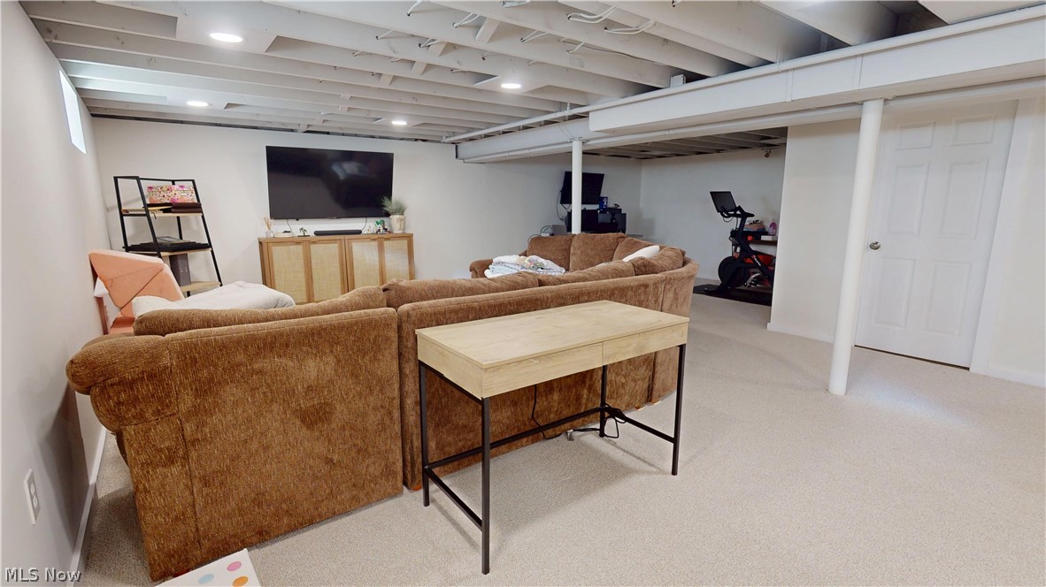 2221 Coventry Drive Parma OH 44134