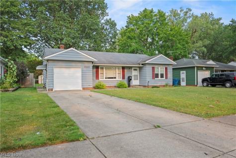 6869 Oakwood Road Parma Heights OH 44130