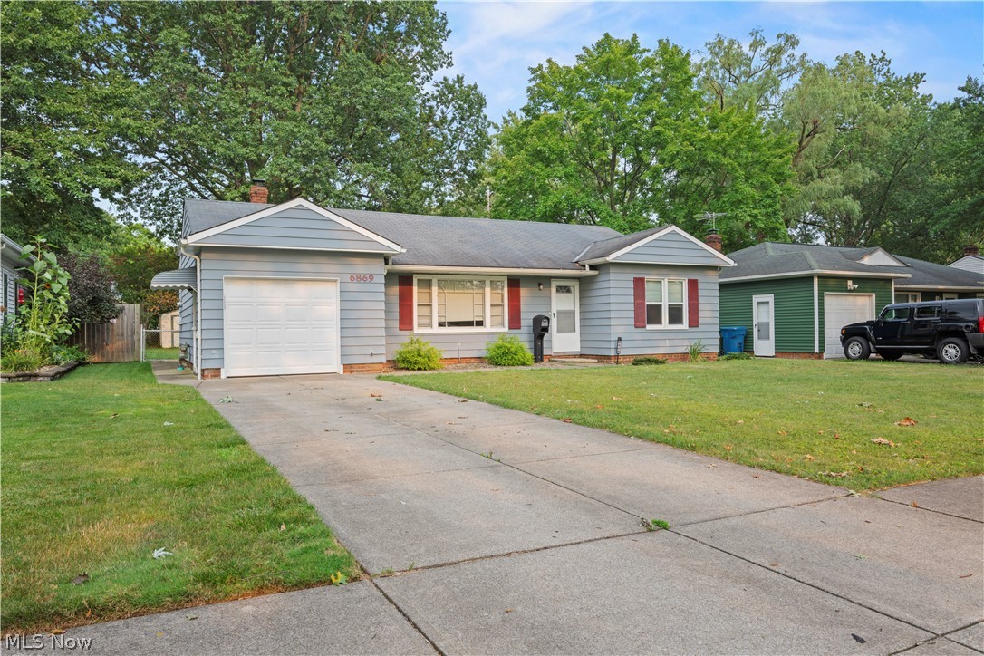 6869 Oakwood Road Parma Heights OH 44130