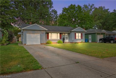 6869 Oakwood Road Parma Heights OH 44130