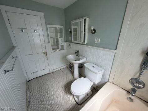 10607 S Highland Avenue Garfield Heights OH 44125