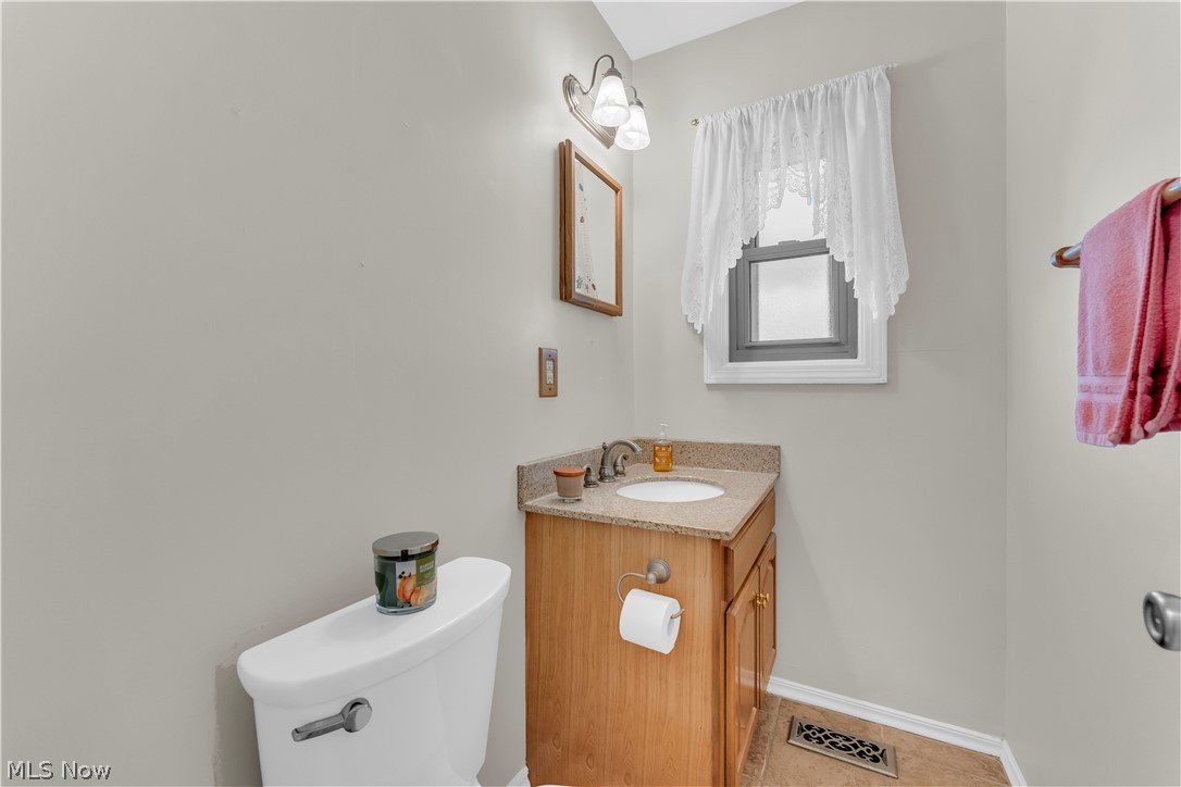 4456 W 57th Street Cleveland OH 44144
