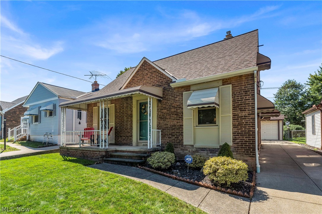 4456 W 57th Street Cleveland OH 44144