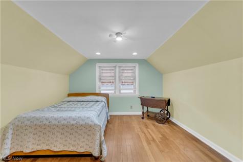 4456 W 57th Street Cleveland OH 44144