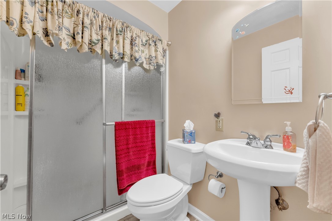 4456 W 57th Street Cleveland OH 44144