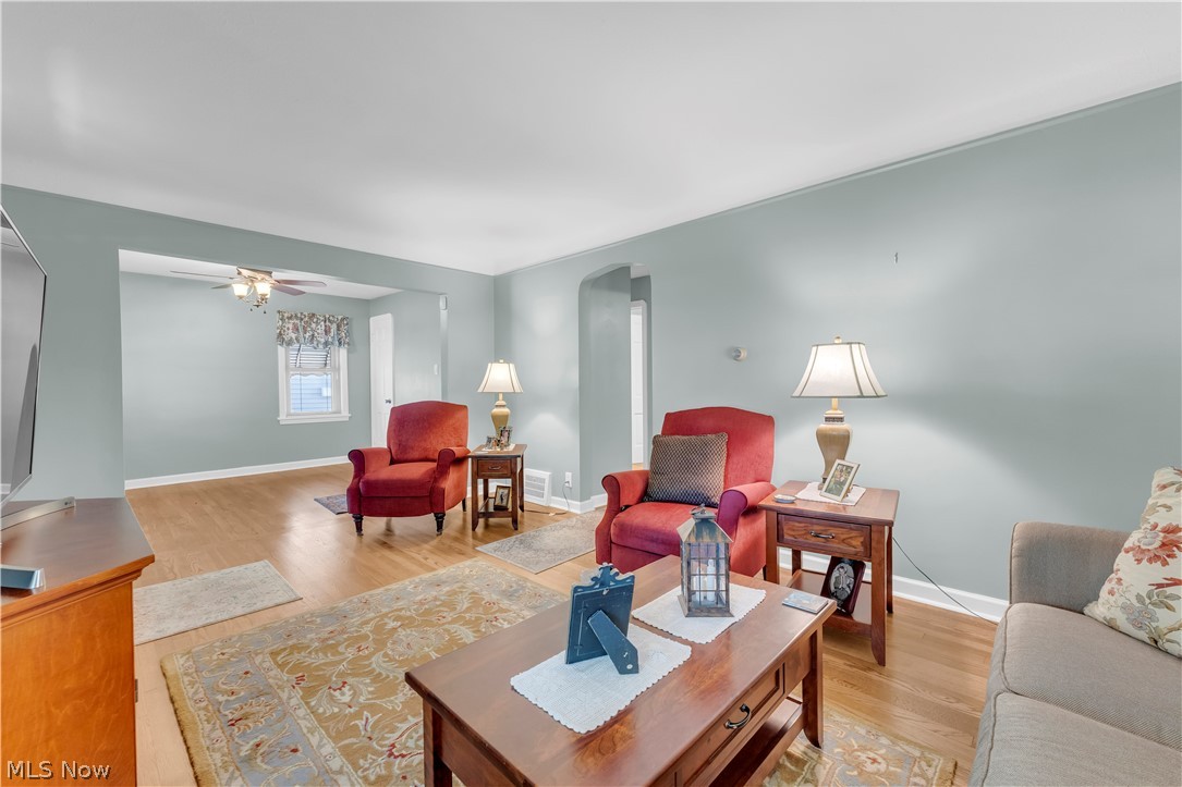 4456 W 57th Street Cleveland OH 44144