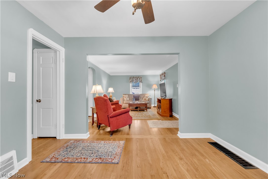 4456 W 57th Street Cleveland OH 44144