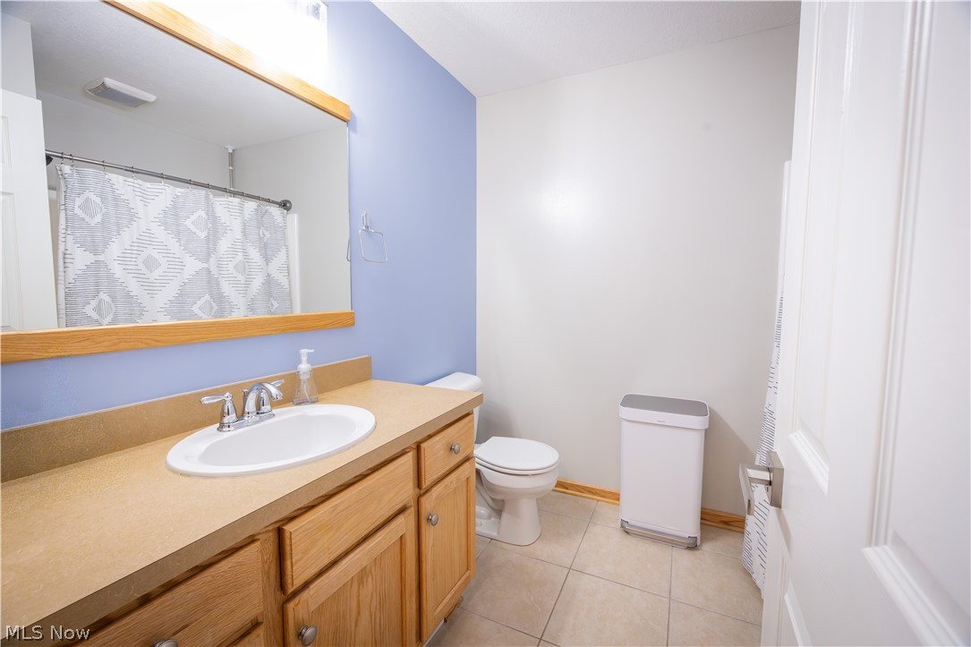 10465 Carrousel Woods Drive New Middletown OH 44442