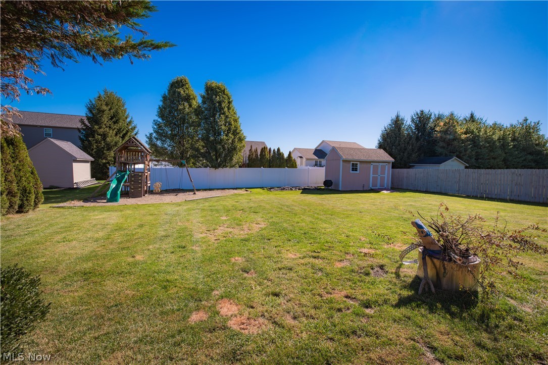 10465 Carrousel Woods Drive New Middletown OH 44442