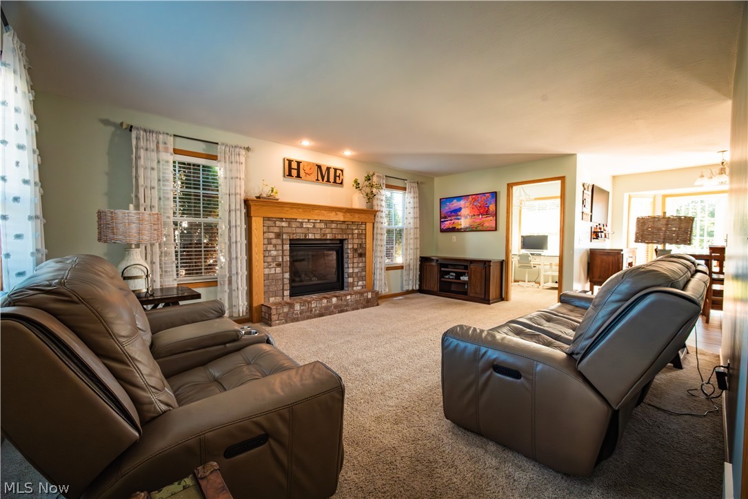 10465 Carrousel Woods Drive New Middletown OH 44442