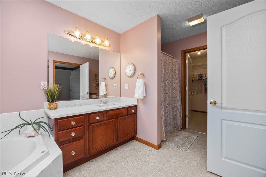 1009 Glendalough Drive Grafton OH 44044