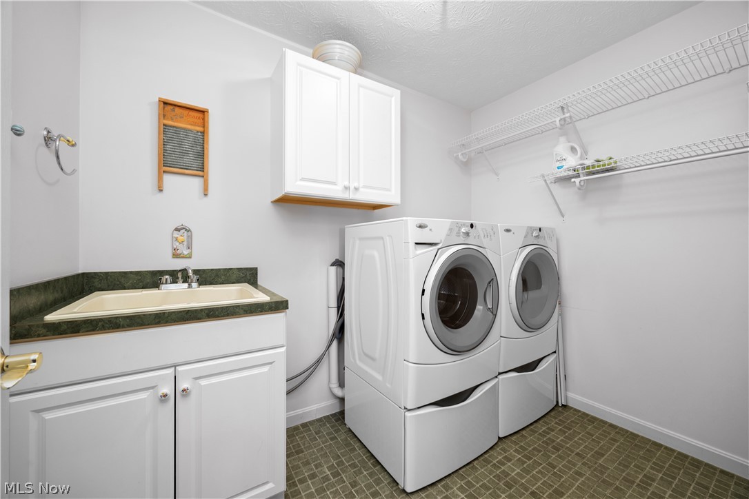 1009 Glendalough Drive Grafton OH 44044