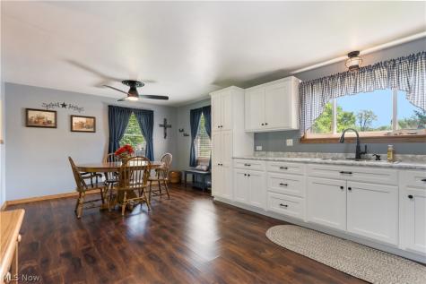 4260 Broadway Avenue NE Louisville OH 44641