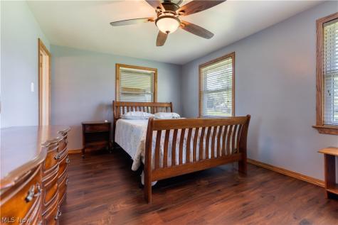 4260 Broadway Avenue NE Louisville OH 44641