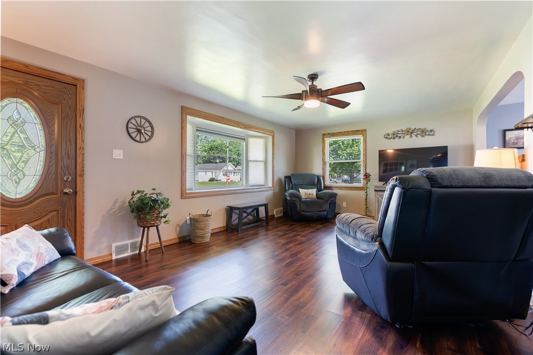 4260 Broadway Avenue NE Louisville OH 44641