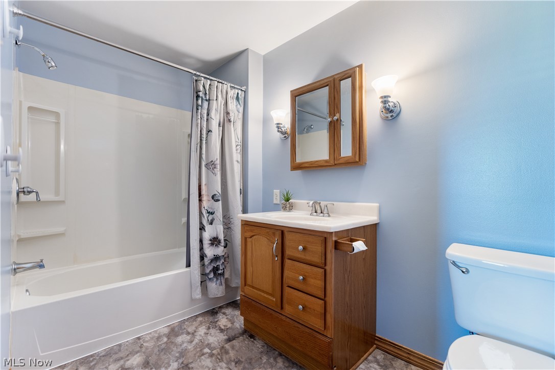 4260 Broadway Avenue NE Louisville OH 44641