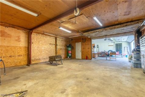 4260 Broadway Avenue NE Louisville OH 44641