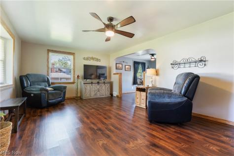 4260 Broadway Avenue NE Louisville OH 44641