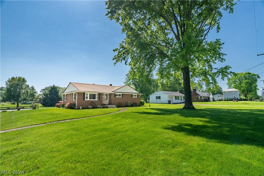 4260 Broadway Avenue NE Louisville OH 44641