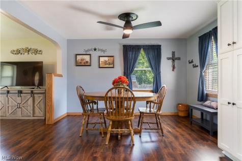4260 Broadway Avenue NE Louisville OH 44641