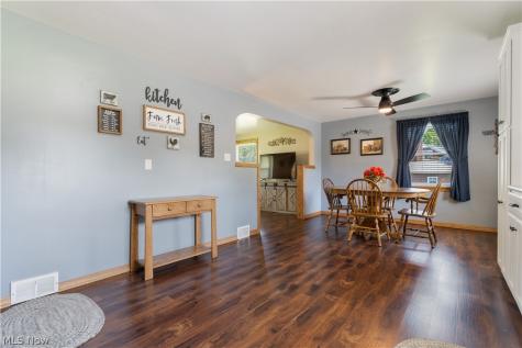 4260 Broadway Avenue NE Louisville OH 44641